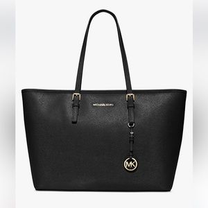 Michael Kors Jet Set Medium Saffiano Leather Top-Zip Tote